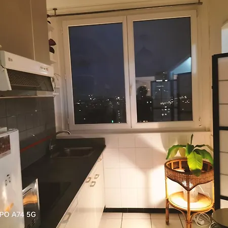 Le Yvyzen Apartment *