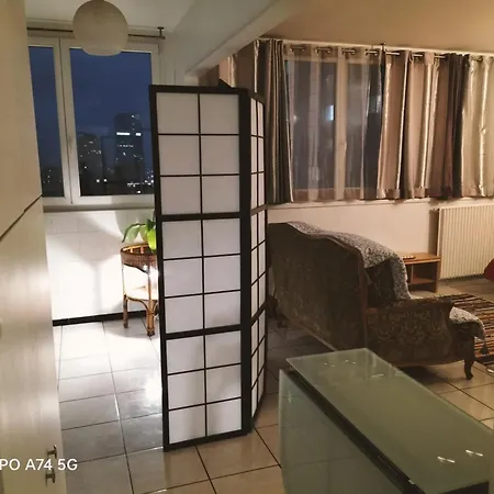 Le Yvyzen Apartment *